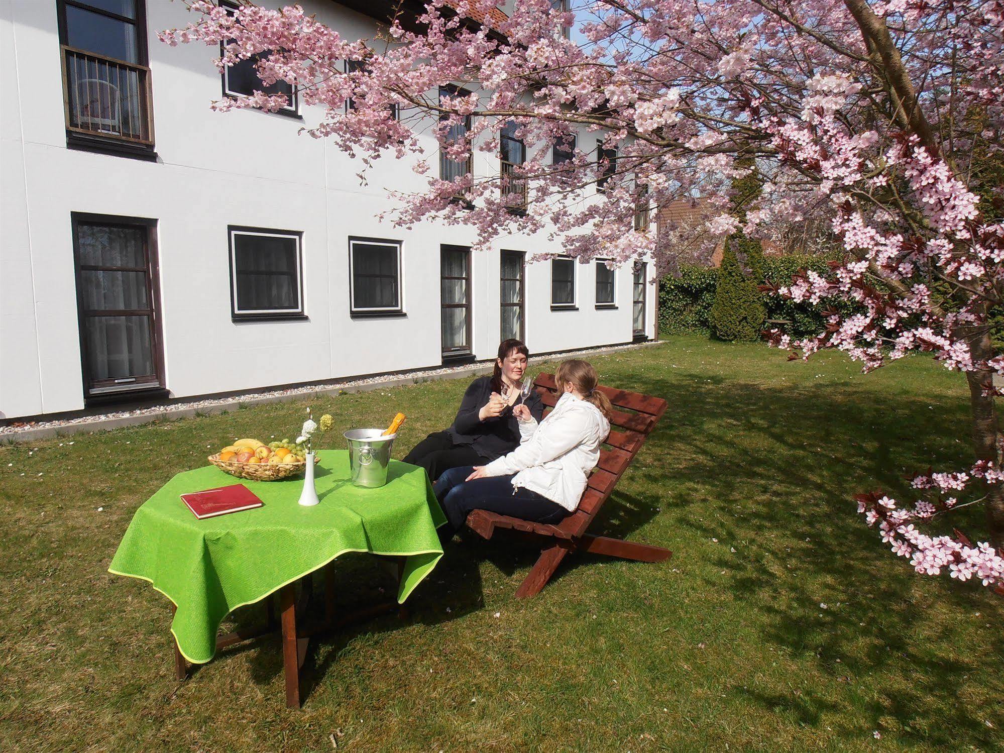 Lindenhotel Stralsund Luaran gambar